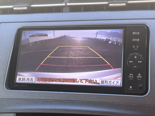 TOYOTA PRIUS 2012 Image 31