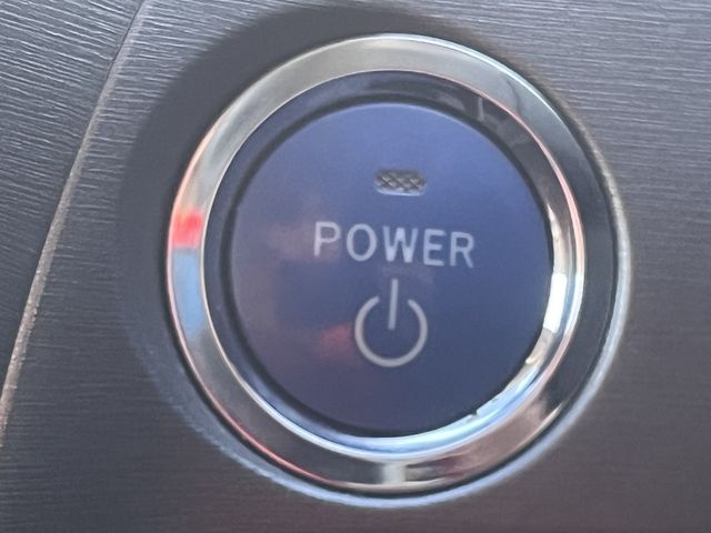 TOYOTA PRIUS 2012 Image 31