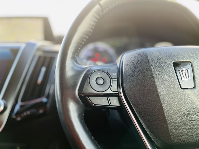 TOYOTA CROWN SEDAN HYBRID 2019 Image 31