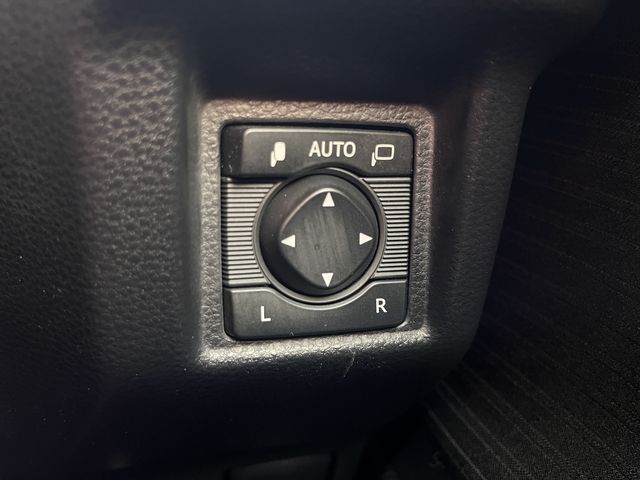 TOYOTA CROWN SEDAN HYBRID 2019 Image 31