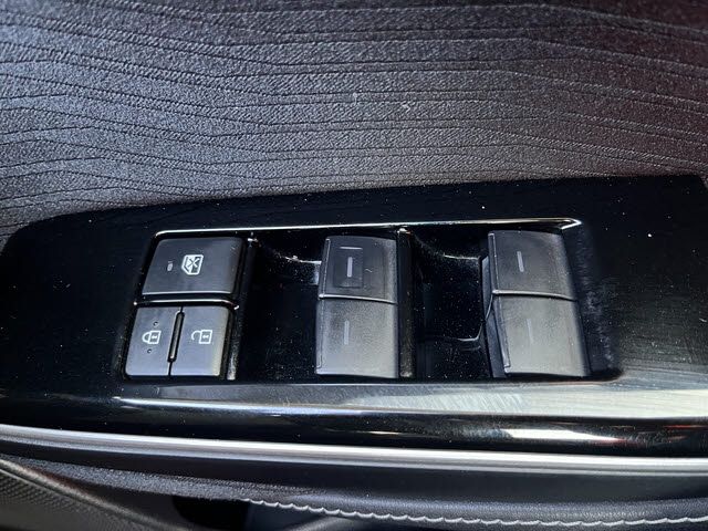 TOYOTA CROWN SEDAN HYBRID 2019 Image 31