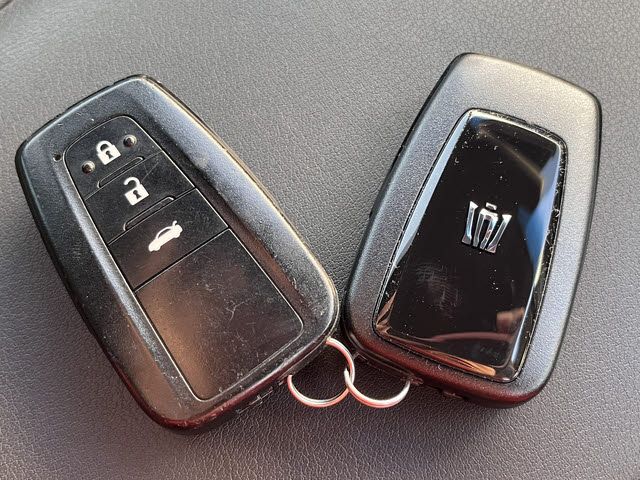 TOYOTA CROWN SEDAN HYBRID 2019 Image 31