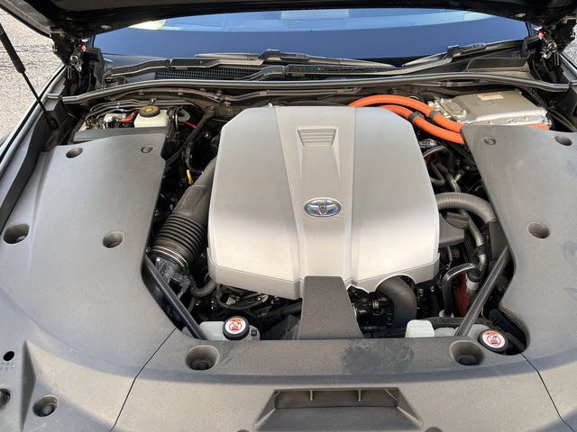 TOYOTA CROWN SEDAN HYBRID 2019 Image 31