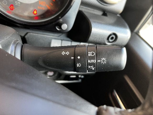 SUZUKI JIMNY 4WD 2023 Image 31