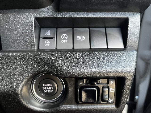 SUZUKI JIMNY 4WD 2023 Image 31