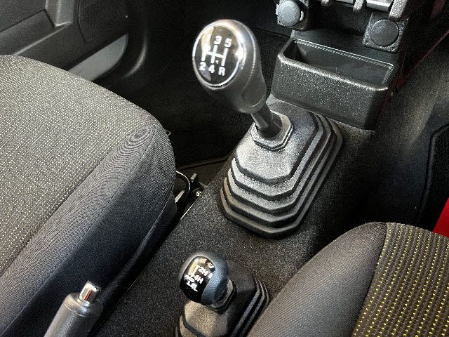 SUZUKI JIMNY 4WD 2023 Image 31