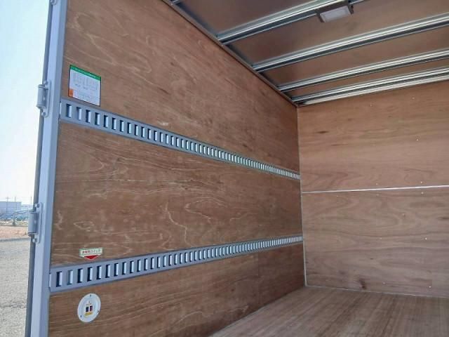 ISUZU ELF 2019 Image 31