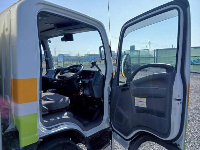 ISUZU ELF 2019 Image 31