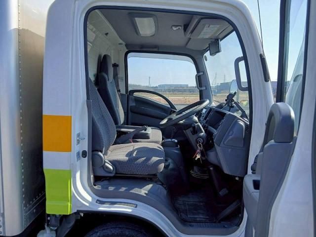 ISUZU ELF 2019 Image 31