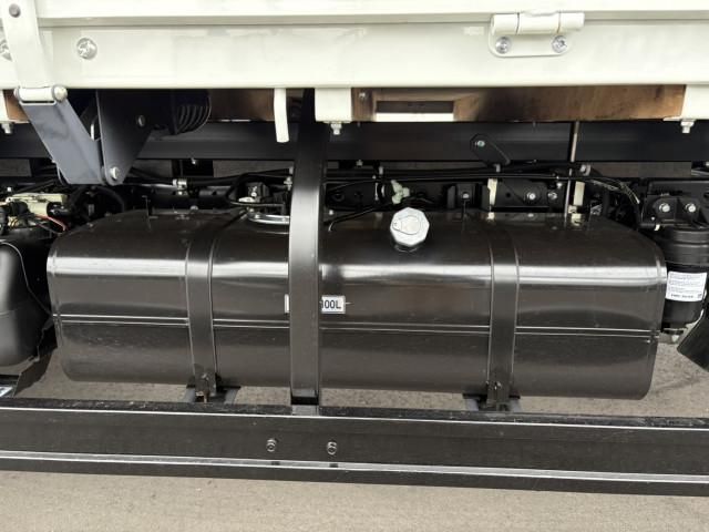 MITSUBISHI CANTER 2025 Image 31