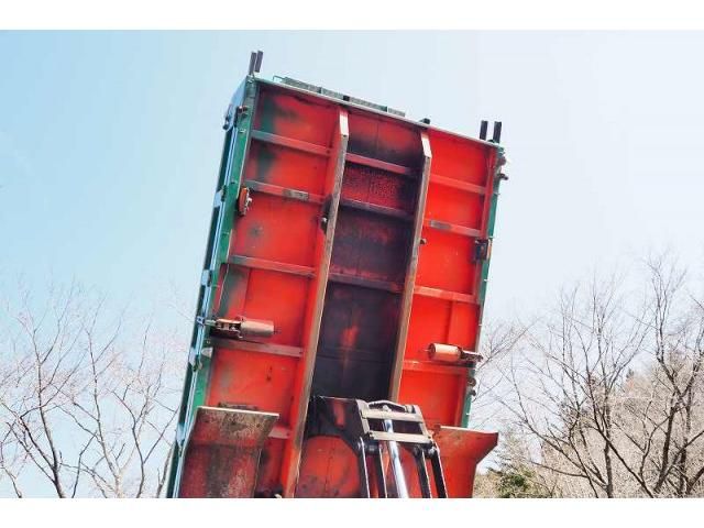 MITSUBISHI FUSOU SUPER GREAT 2005 Image 31