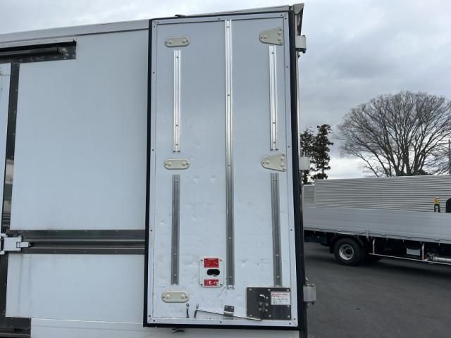 MITSUBISHI CANTER 2019 Image 31