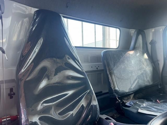 MITSUBISHI CANTER 2013 Image 31