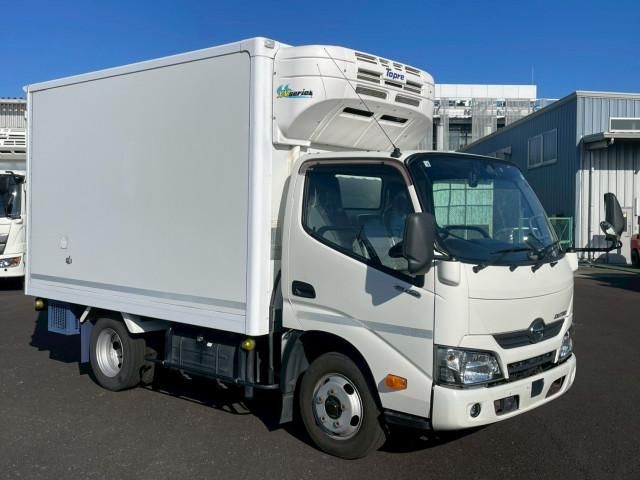 HINO DUTRO 2018 Image 31
