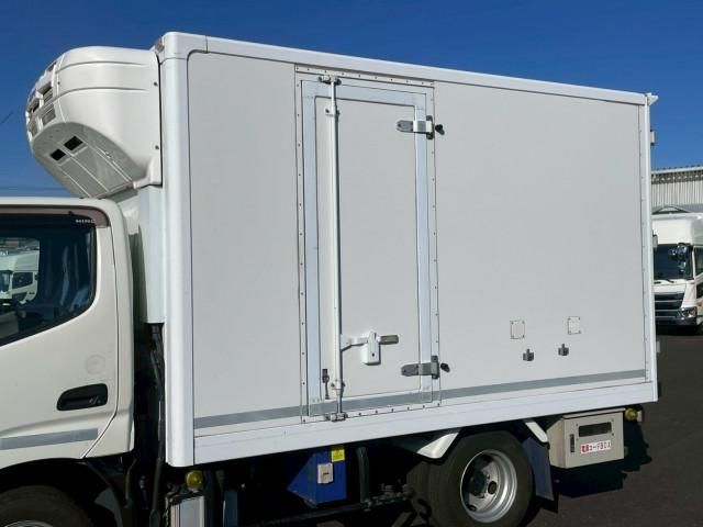 HINO DUTRO 2018 Image 31