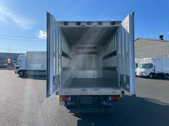 HINO DUTRO 2018 Image 31