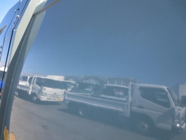 ISUZU ELF 2017 Image 31