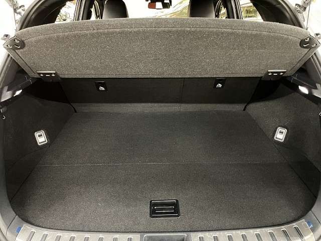 TOYOTA LEXUS NX300 2018 Image 31