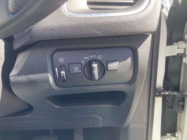 VOLVO V40 CROSS COUN 2013 Image 31