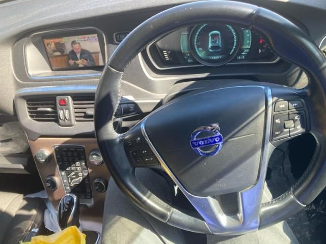 VOLVO V40 CROSS COUN 2013 Image 31