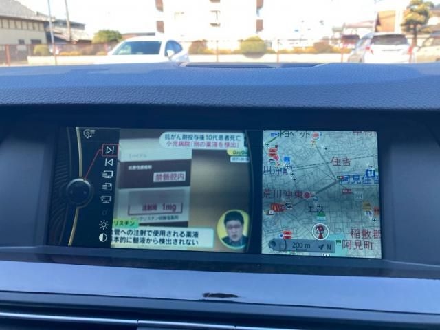 BMW 5SERIES SEDAN 2011 Image 31