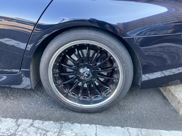 BMW 5SERIES SEDAN 2011 Image 31