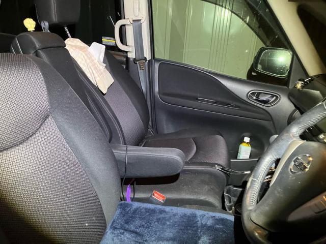 NISSAN SERENA  S-HYBRID 2013 Image 31