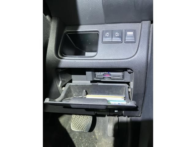 NISSAN SERENA  S-HYBRID 2013 Image 31