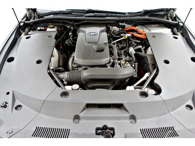 TOYOTA CROWN SEDAN HYBRID 2018 Image 31