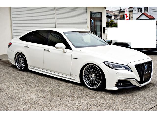 TOYOTA CROWN SEDAN HYBRID 2018 Image 31