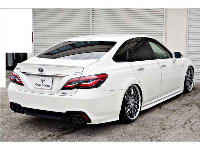 TOYOTA CROWN SEDAN HYBRID 2018 Image 31