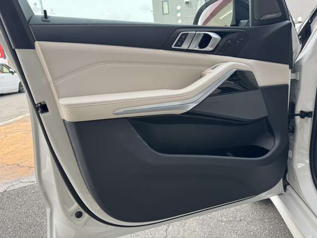 BMW X7 2023 Image 31