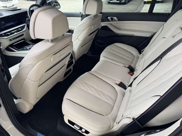 BMW X7 2023 Image 31