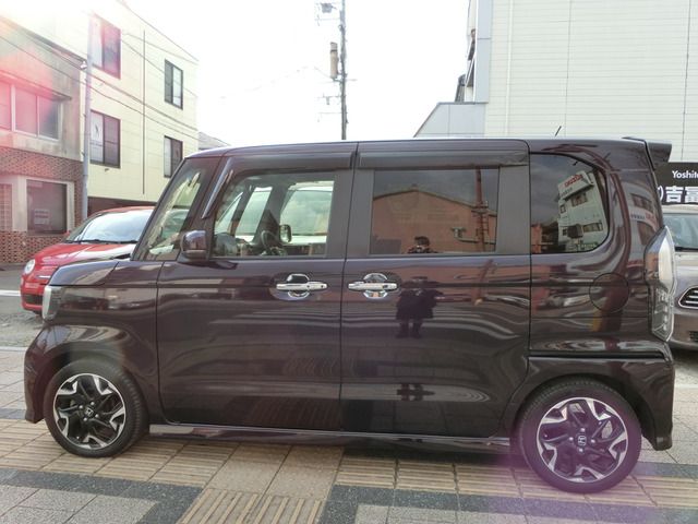 HONDA N BOX CUSTOM 2018 Image 31