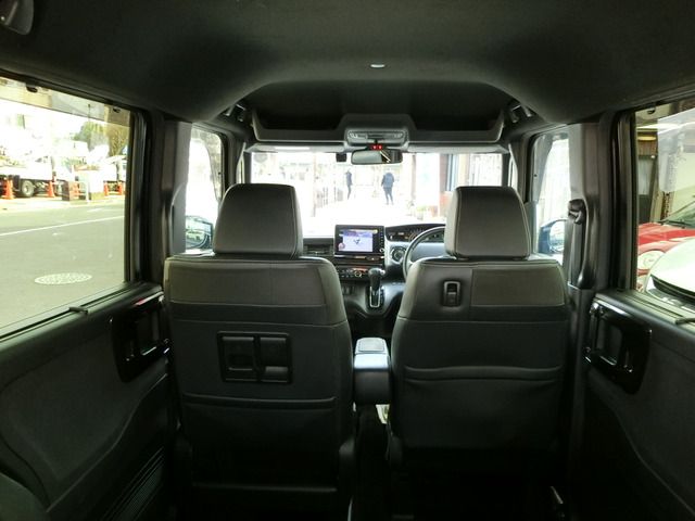 HONDA N BOX CUSTOM 2018 Image 31