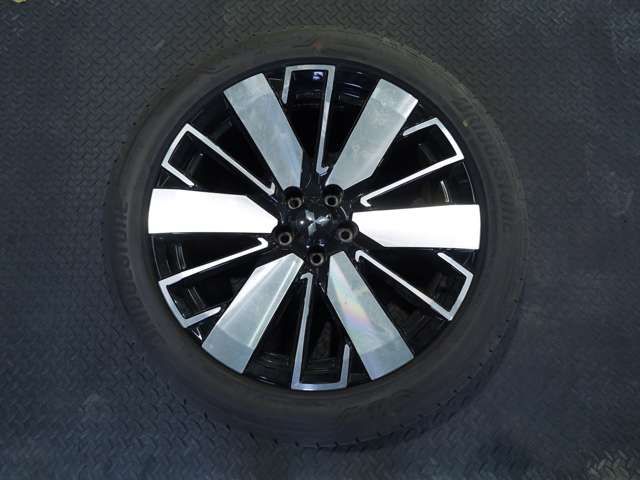 MITSUBISHI OUTLANDER PHEV 2025 Image 31