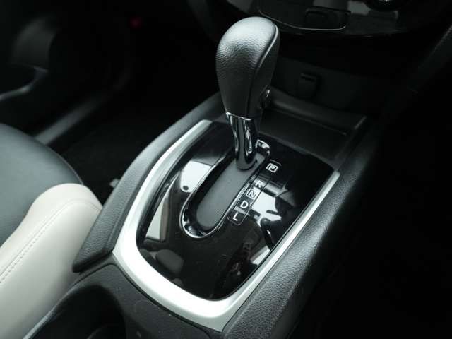 NISSAN X-TRAIL 4WD 2017 Image 31