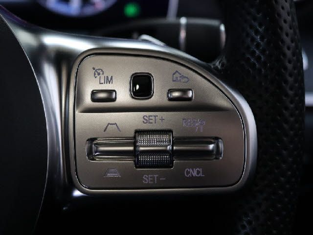 MERCEDES BENZ E CLAS 2020 Image 31