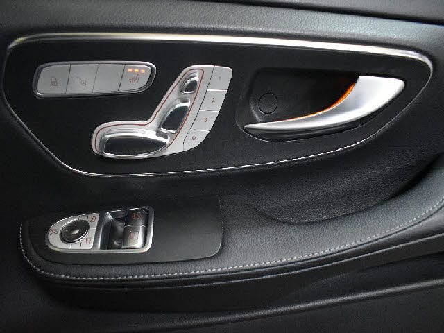 MERCEDES BENZ V CLAS 2017 Image 31