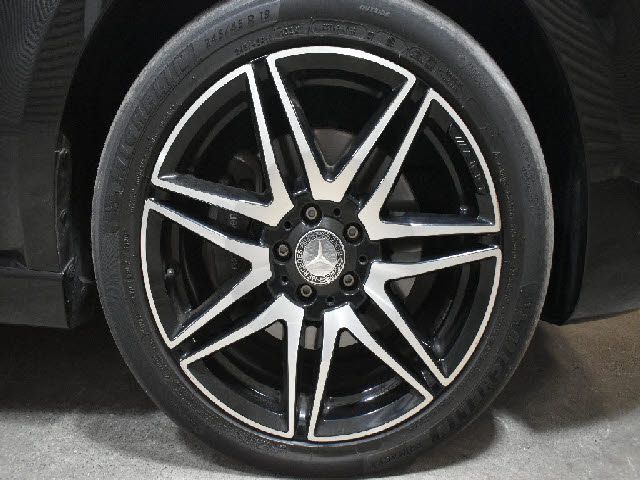 MERCEDES BENZ V CLAS 2017 Image 31