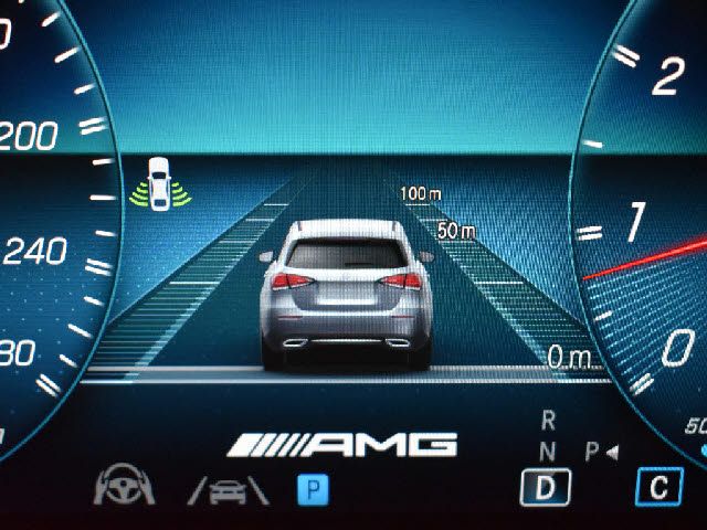 MERCEDES BENZ MERCEDES AMG GLB CLA 2022 Image 31