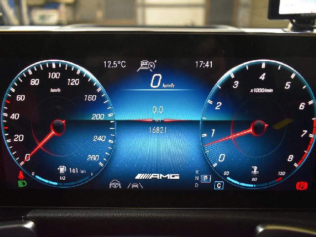 MERCEDES BENZ MERCEDES AMG GLB CLA 2022 Image 31