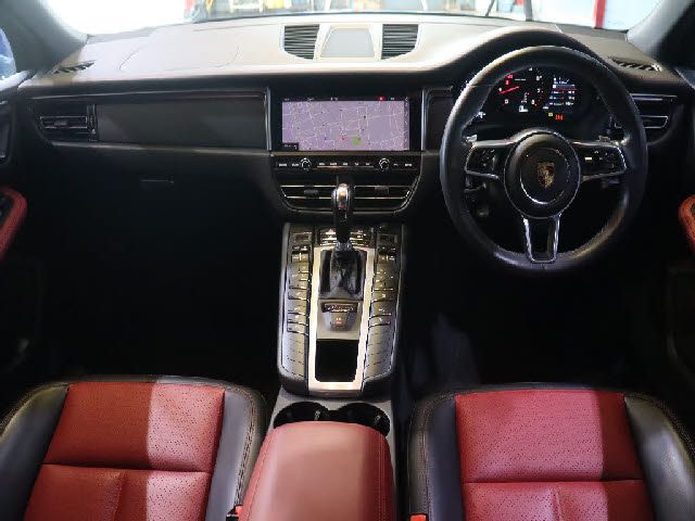 PORSCHE MACAN 2020 Image 31