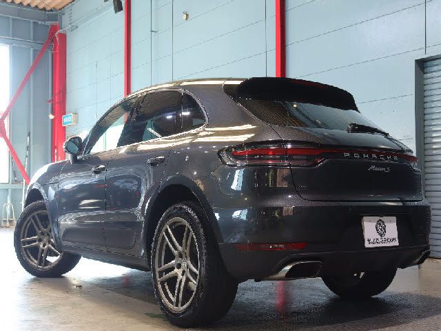 PORSCHE MACAN 2020 Image 31