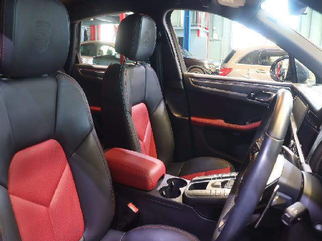 PORSCHE MACAN 2020 Image 31
