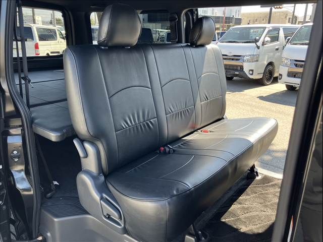 TOYOTA HIACE VAN 2WD 2020 Image 31