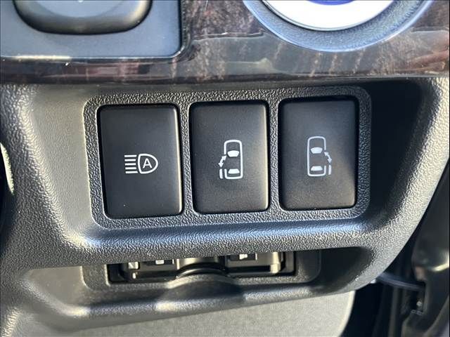 TOYOTA HIACE VAN 2WD 2020 Image 31