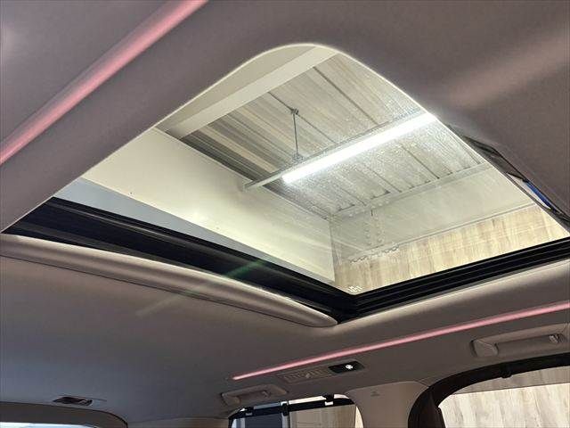 TOYOTA ALPHARD HYBRID 4WD 2017 Image 31