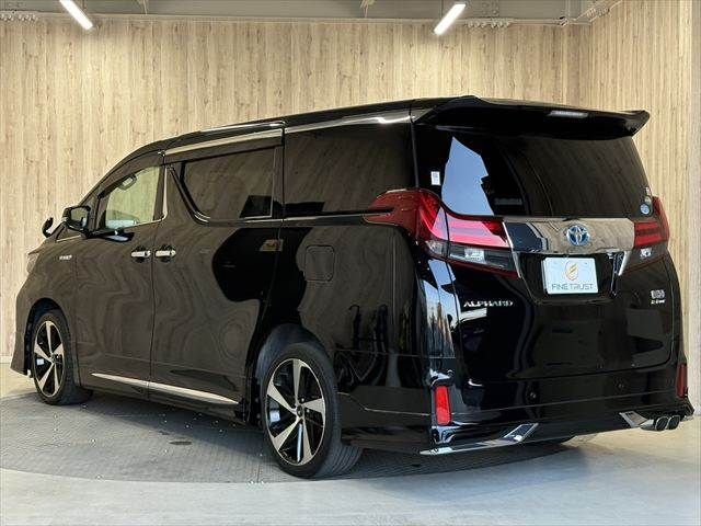 TOYOTA ALPHARD HYBRID 4WD 2017 Image 31