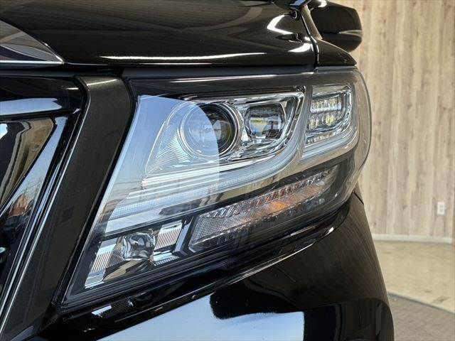 TOYOTA ALPHARD HYBRID 4WD 2017 Image 31